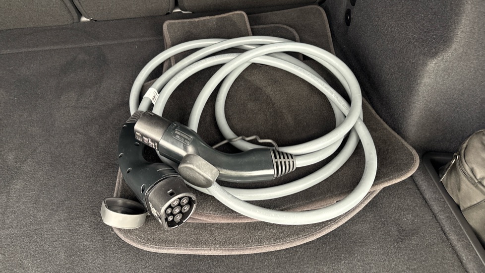 BMW iX1 Image 22