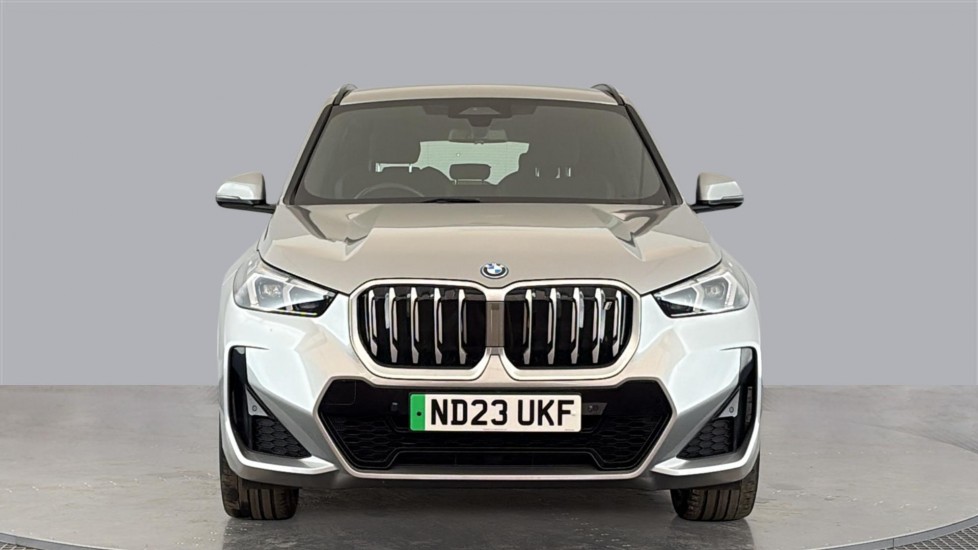 BMW iX1 Image 8