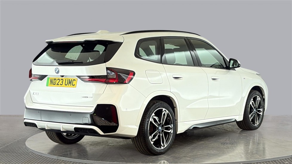 BMW iX1 Image 5