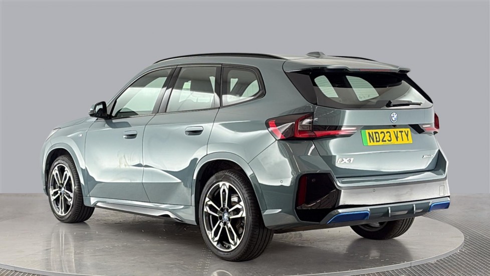 BMW iX1 Image 3