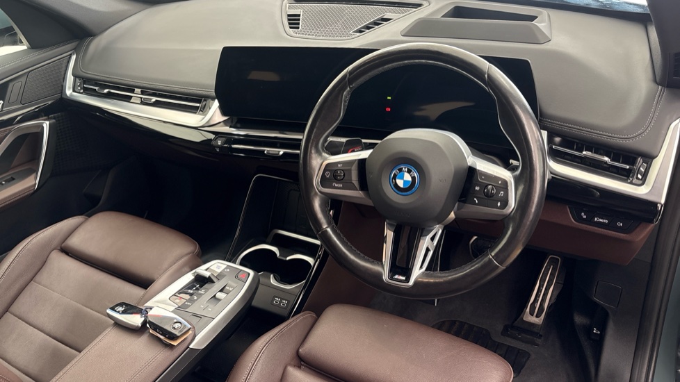 BMW iX1 Image 9