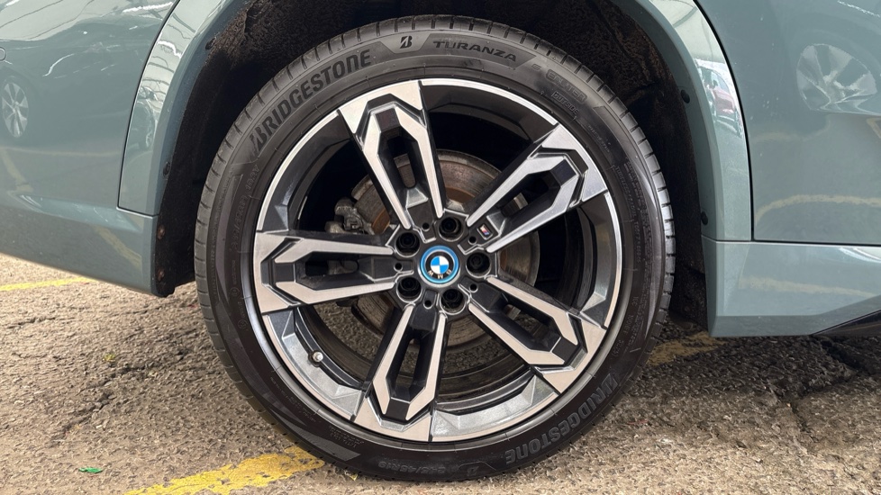 BMW iX1 Image 19