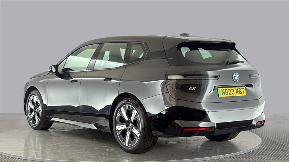 BMW iX Image 3