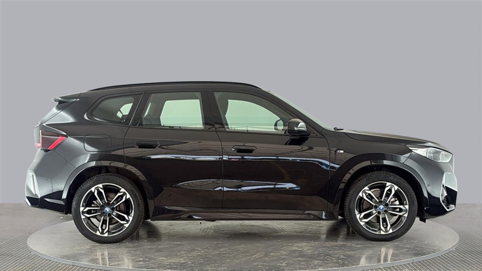 BMW iX1 Image 6