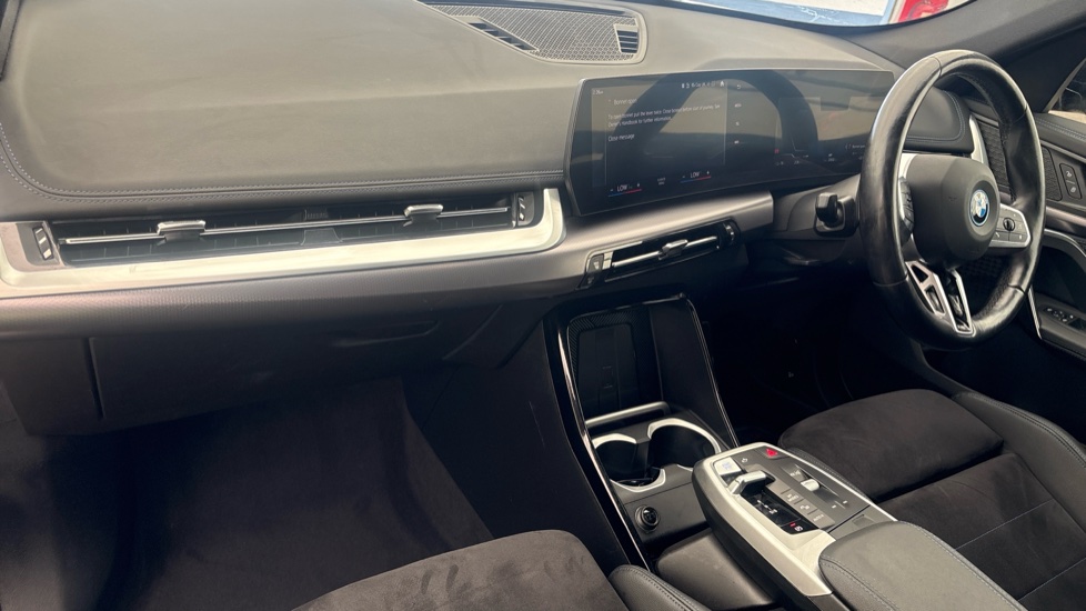 BMW iX1 Image 10