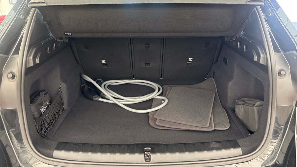 BMW iX1 Image 15