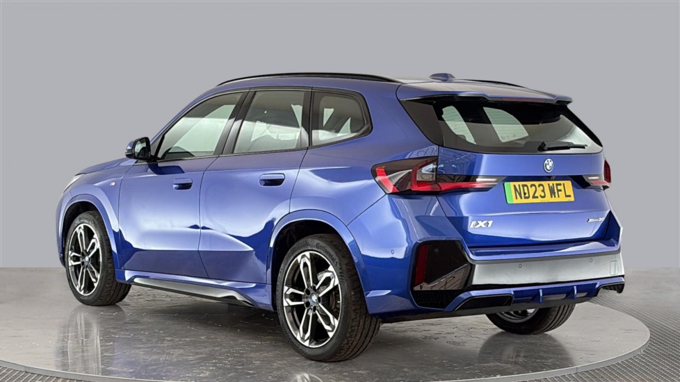 BMW iX1 Image 3