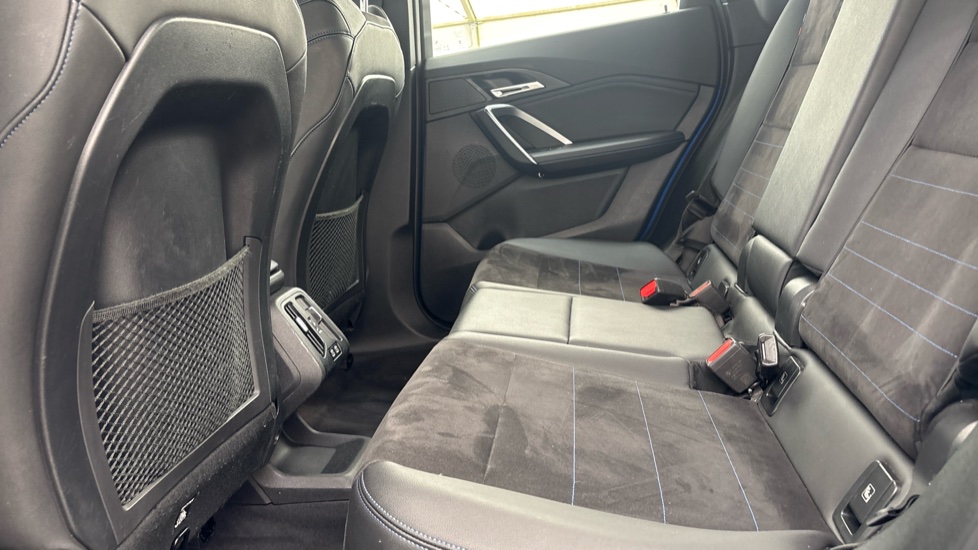 BMW iX1 Image 14