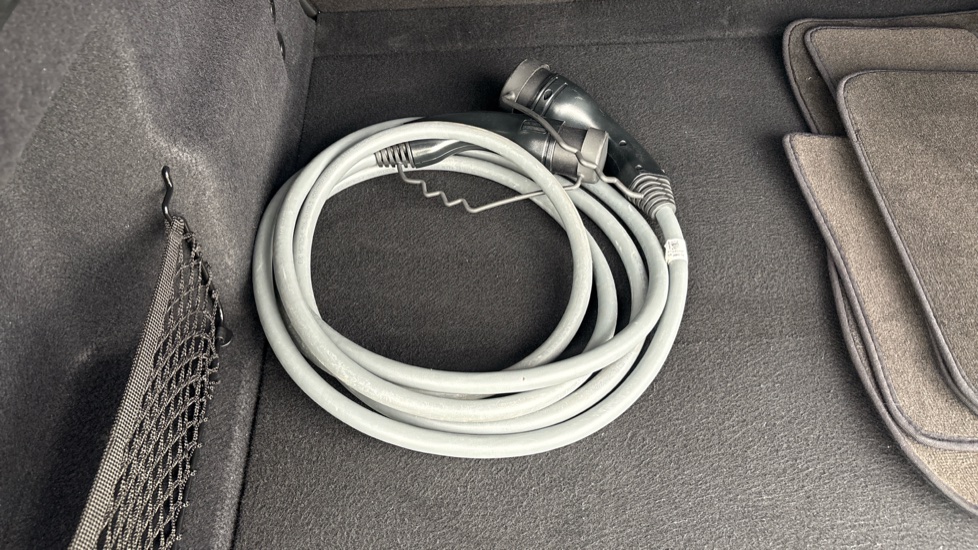 BMW iX1 Image 22