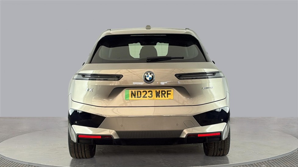 BMW iX Image 4