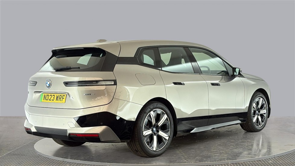 BMW iX Image 5