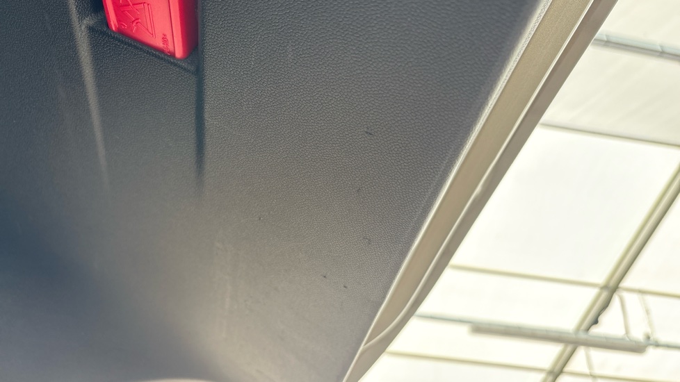 BMW iX Scuff