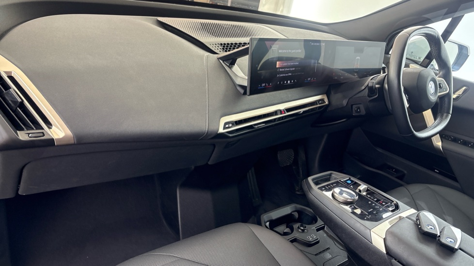 BMW iX ESTATE 240kW xDrive40 M Sport 76.6kWh 5dr Auto