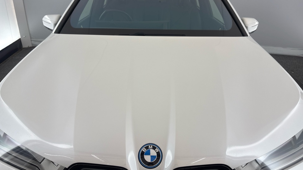 BMW iX ESTATE 240kW xDrive40 M Sport 76.6kWh 5dr Auto
