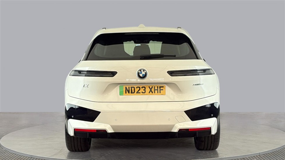 BMW iX Image 4