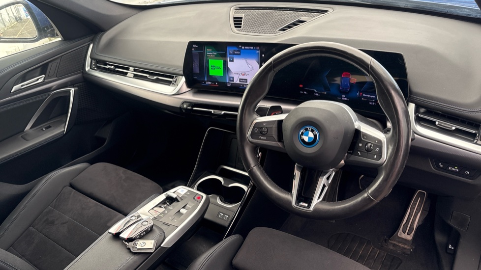 BMW iX1 Image 9