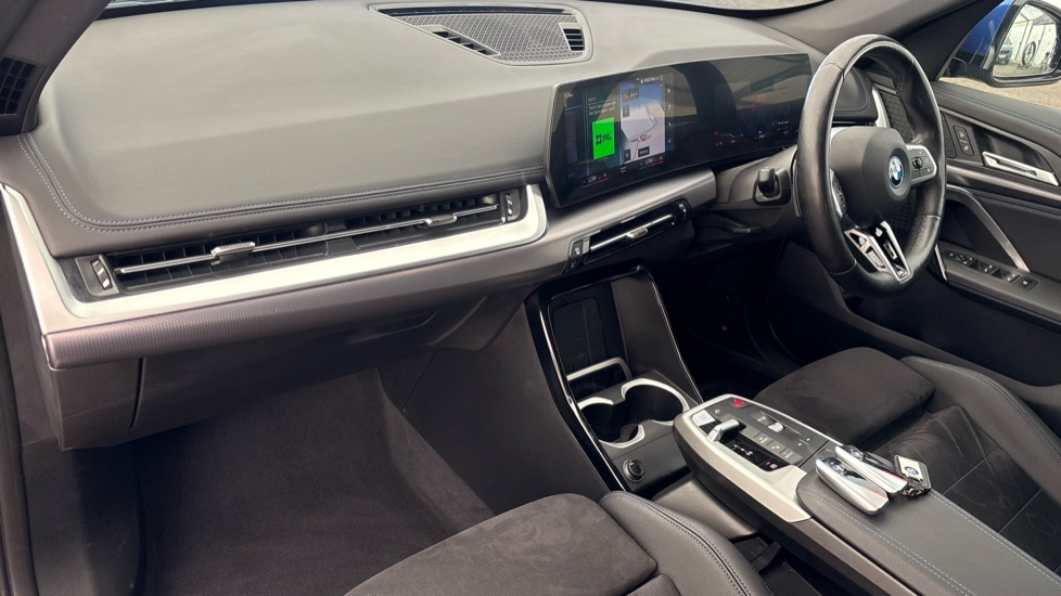BMW iX1 Image 10
