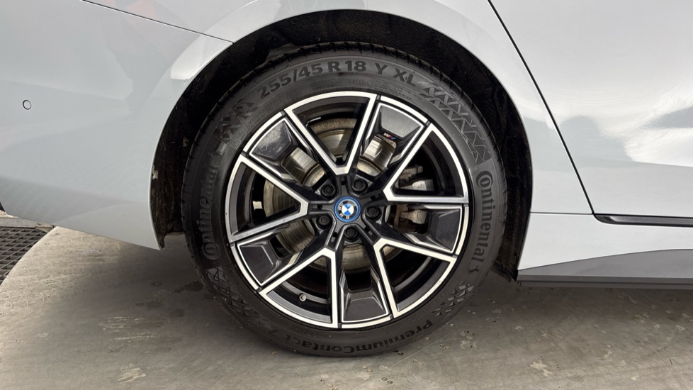 BMW i4 GRAN COUPE 250kW eDrive40 M Sport 83.9kWh 5dr Auto