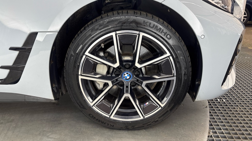 BMW i4 GRAN COUPE 250kW eDrive40 M Sport 83.9kWh 5dr Auto