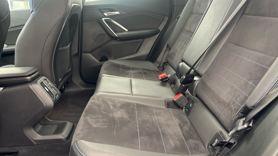 BMW iX1 Image 14