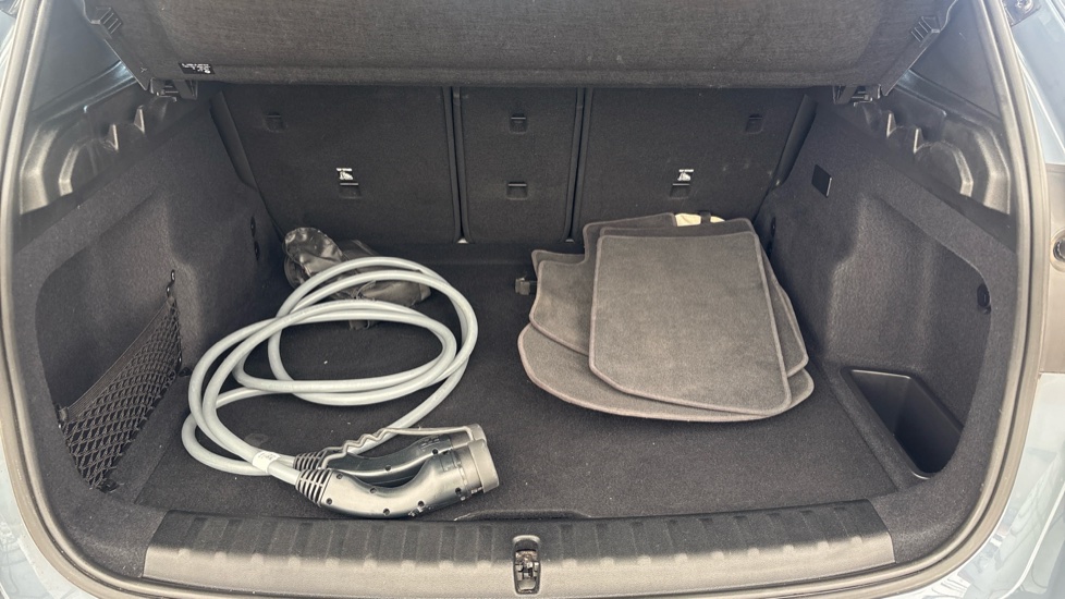 BMW iX1 Image 15