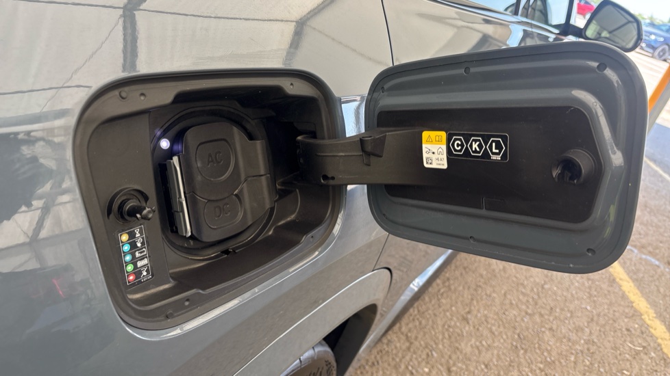 BMW iX1 Image 21