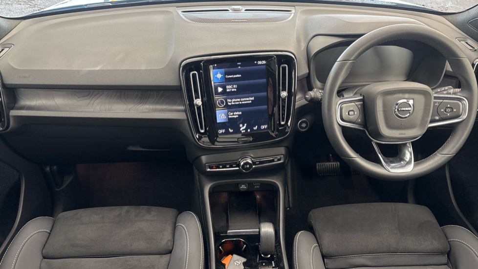 VOLVO XC40 Image 11