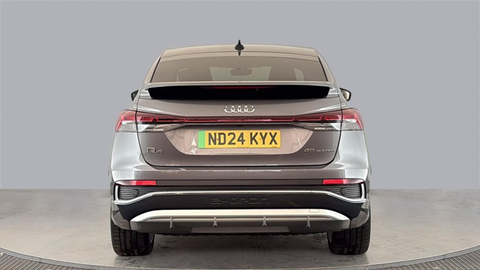 AUDI Q4 Image 4