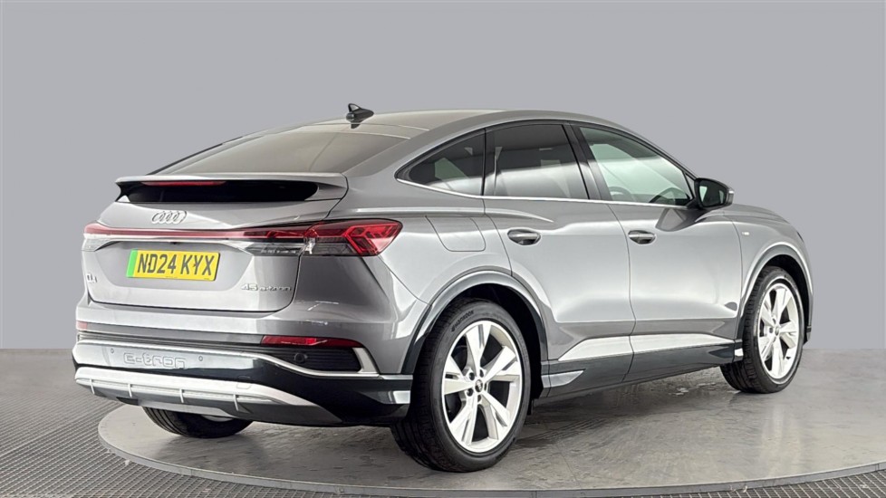 AUDI Q4 Image 5