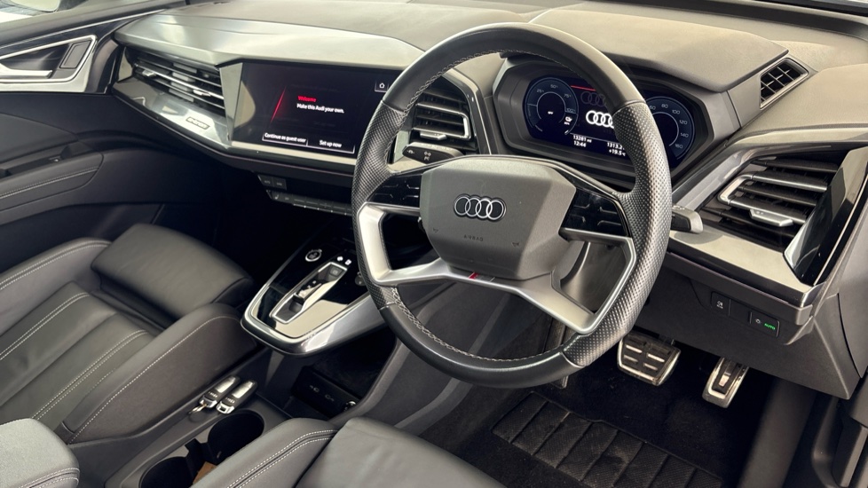 AUDI Q4 Image 9