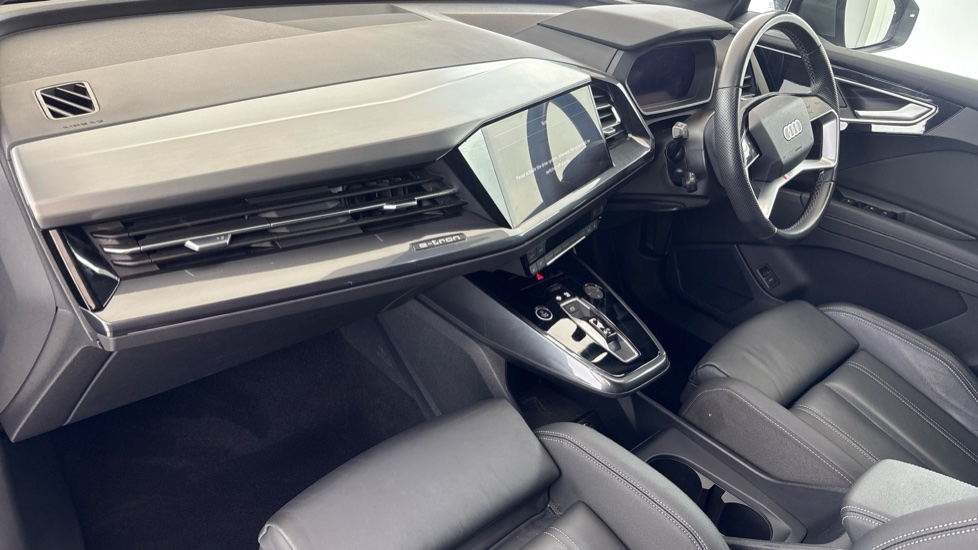 AUDI Q4 Image 10