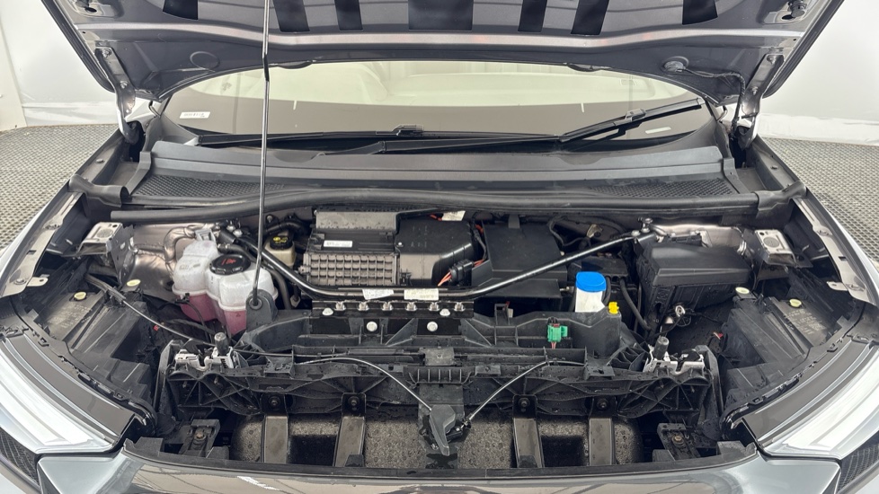 AUDI Q4 Image 16