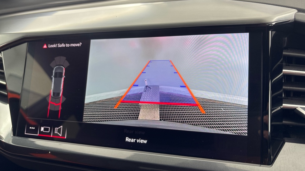 AUDI Q4 reverse camera