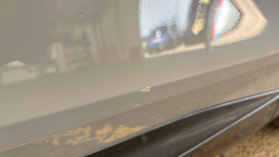 AUDI Q4 scratch