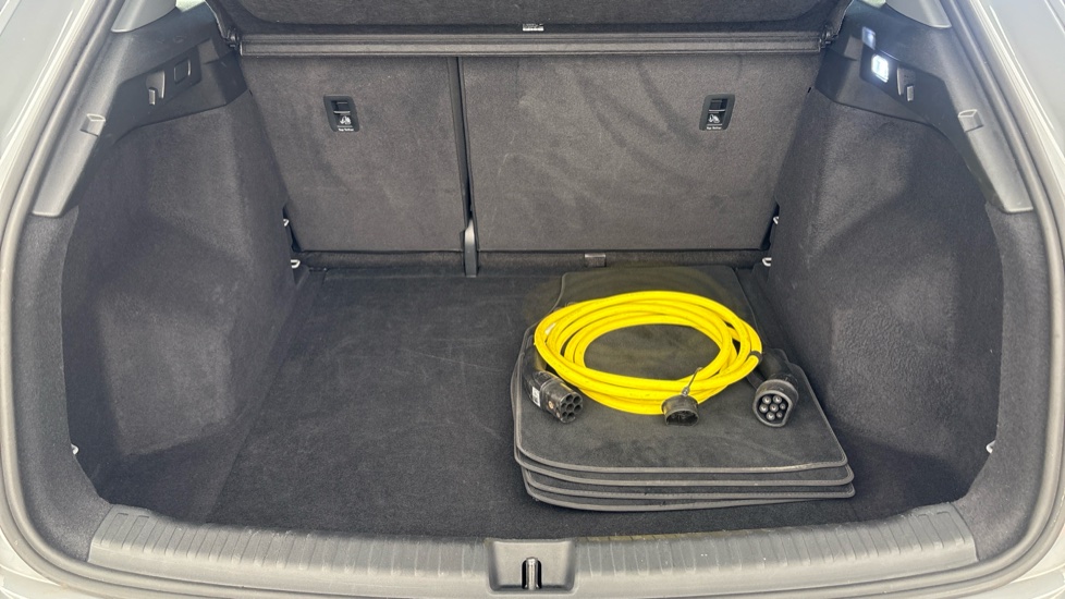 AUDI Q4 Image 15