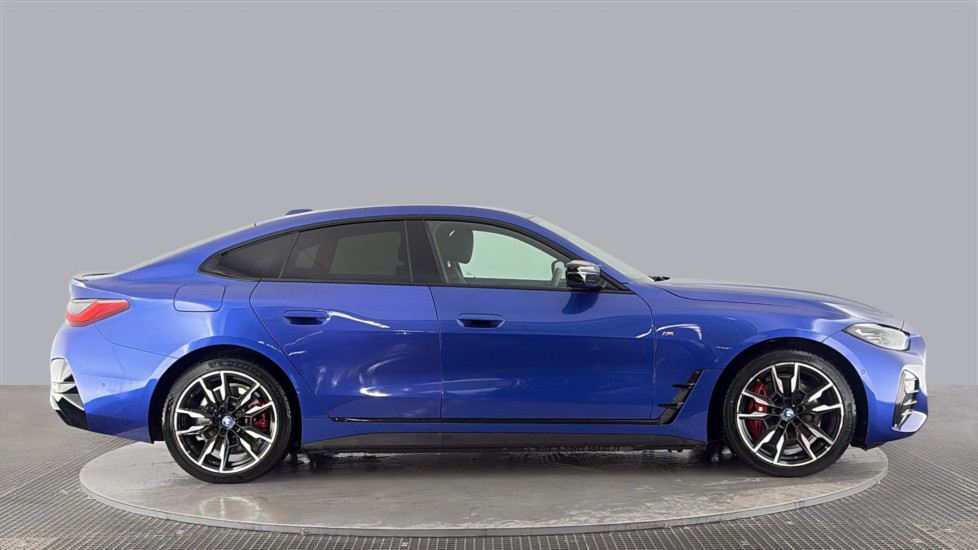 BMW I4 Image 6