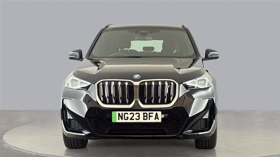BMW iX1 Image 8