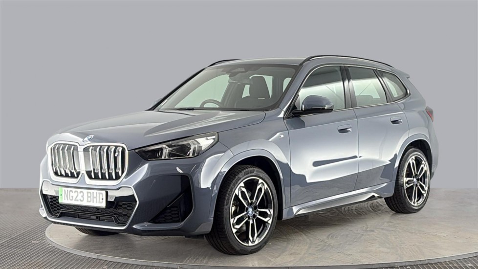 BMW iX1 Image 1