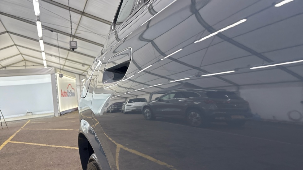 BMW iX1 dent