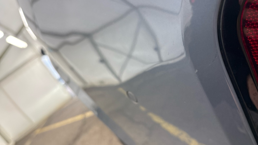 BMW iX1 scratches and chips