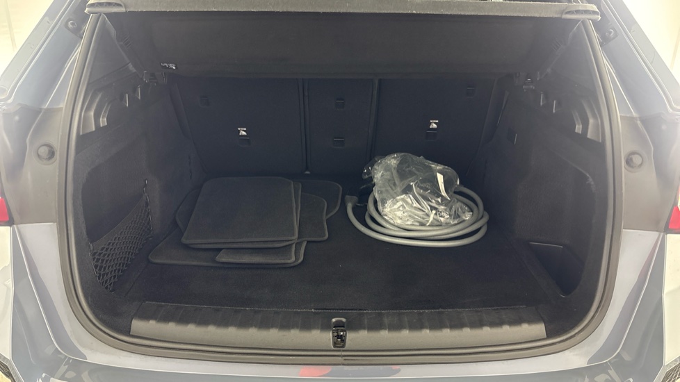 BMW iX1 Image 15