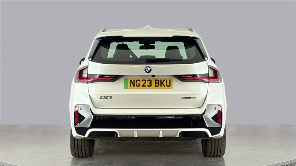 BMW iX1 Image 4