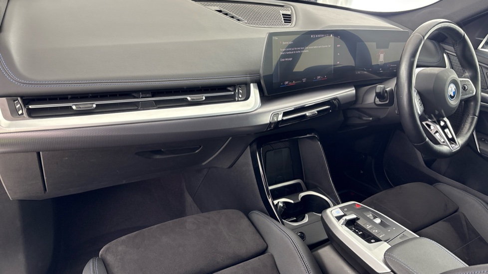 BMW iX1 Image 10