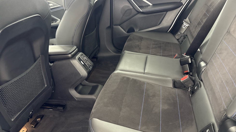 BMW iX1 Image 14