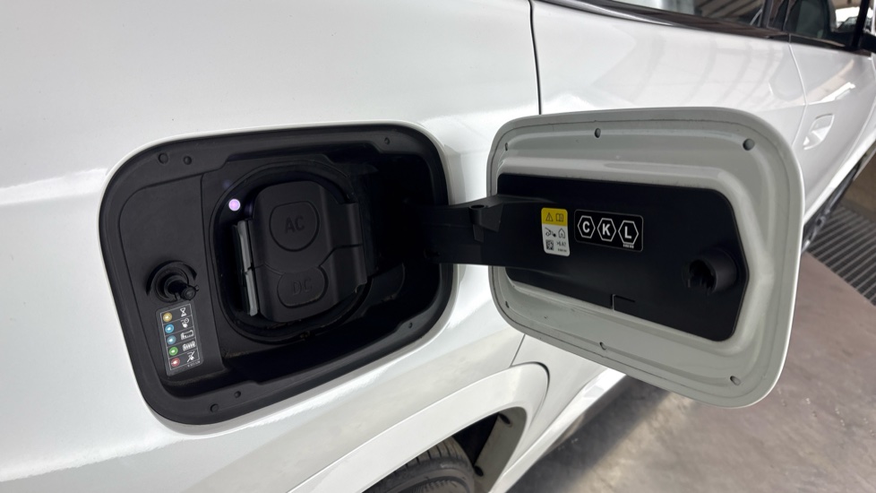 BMW iX1 Image 21