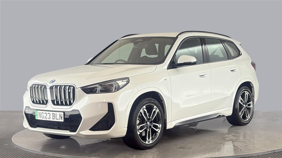 BMW iX1 Image 1