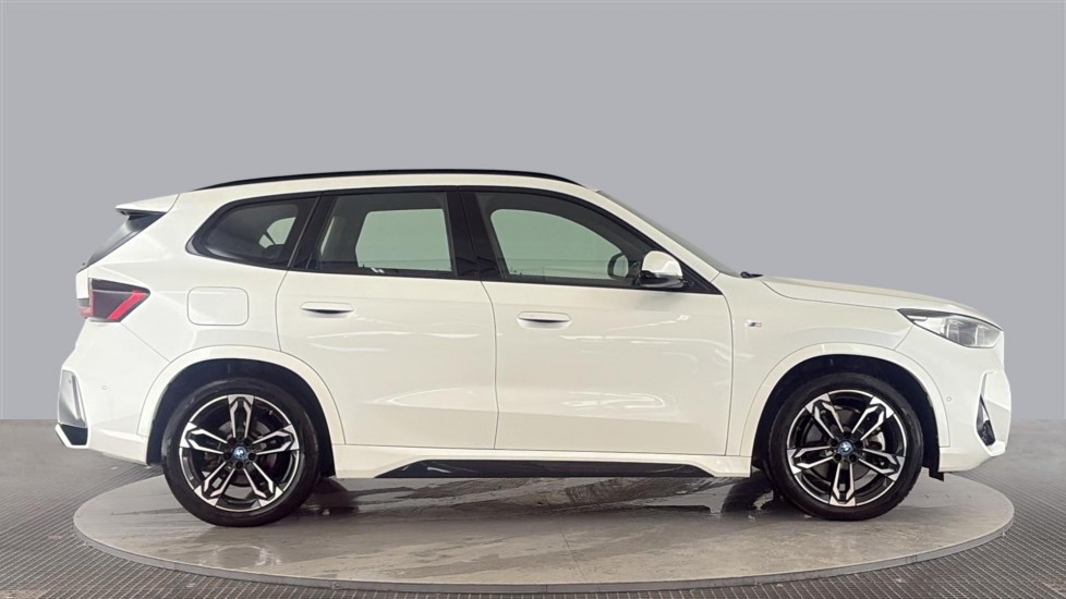 BMW iX1 Image 6