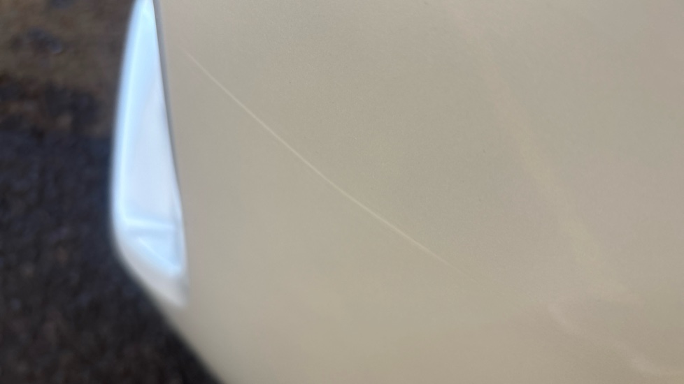 BMW iX1 scratches