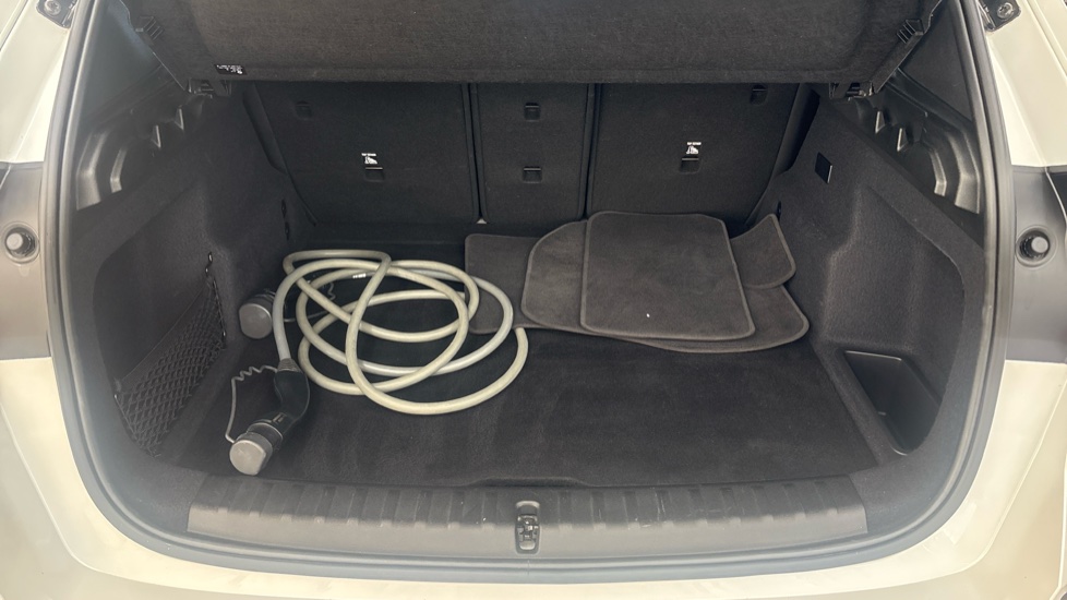 BMW iX1 Image 15