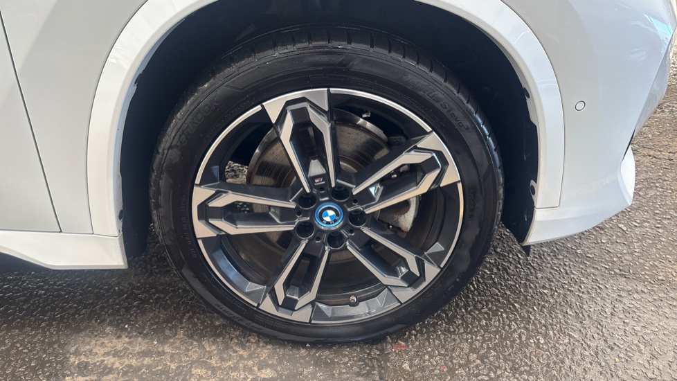 BMW iX1 Image 20